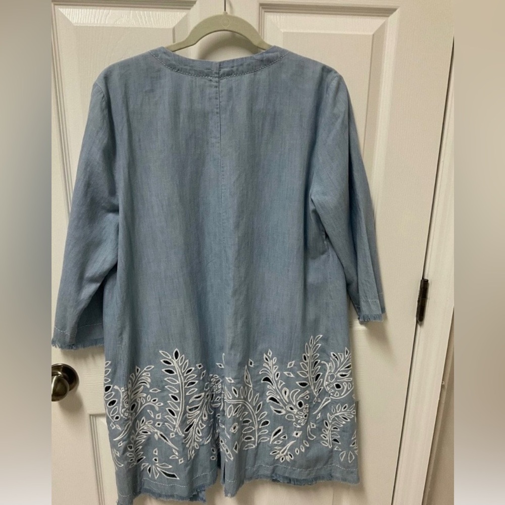 Chico's Sky Blue Chambray Eyelet Front Jacket - Picture 6 of 7